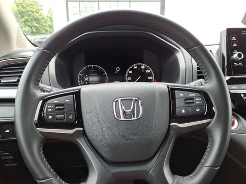 Used 2025 Honda Odyssey EX-L image 24