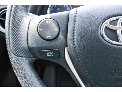 Used 2019 Toyota Corolla LE FWD image 15