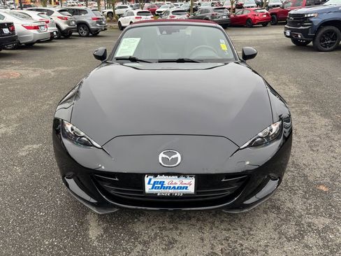Used 2018 MAZDA MX-5 Miata Grand Touring image 2
