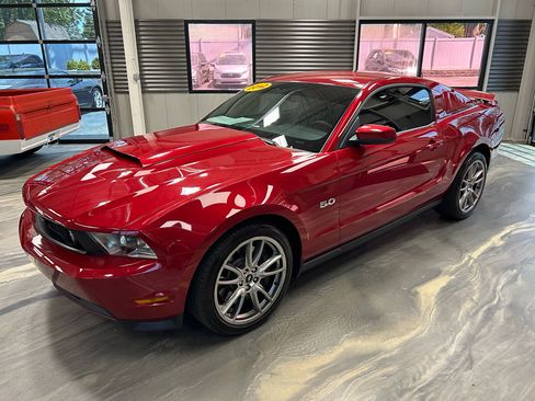 Used 2012 Ford Mustang GT Premium w/ Brembo Brake Pkg RWD image 33