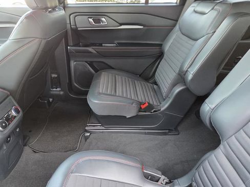 New 2026 Ford Explorer ST-Line w/ ST-Line Street Pack RWD image 27