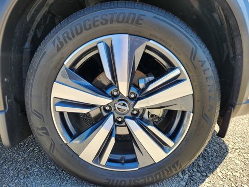 Certified 2023 Nissan Rogue Platinum w/ Platinum Premium Package AWD/4WD image 21