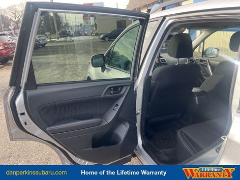 Used 2018 Subaru Forester 2.5i Premium image 29