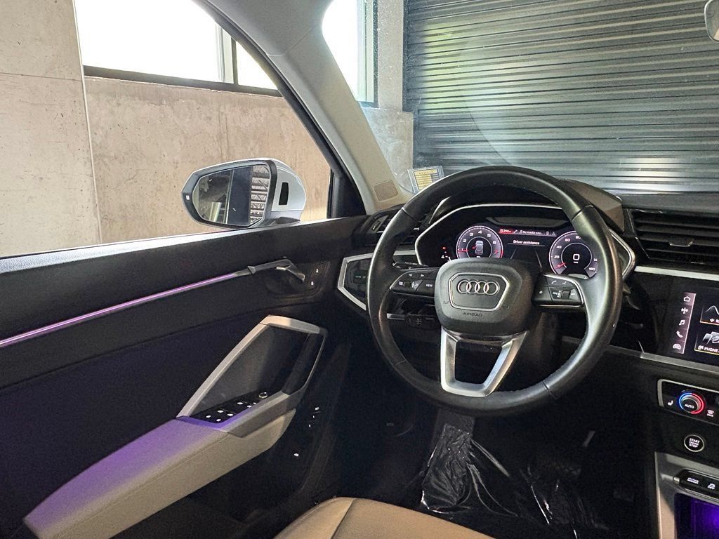Used 2022 Audi Q3 2.0T Premium Plus w/ Premium Plus Package AWD/4WD image 18