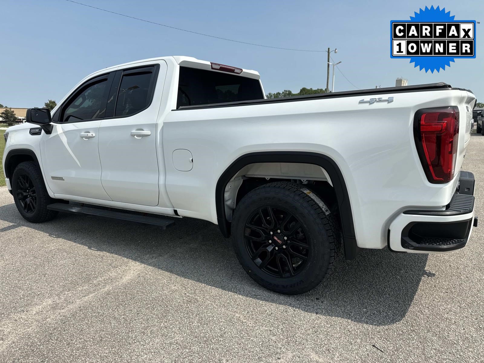 Used 2023 GMC Sierra 1500 Elevation AWD/4WD image 6