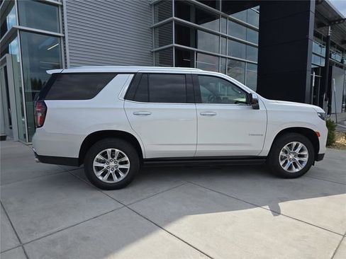 Used 2023 Chevrolet Tahoe Premier image 2