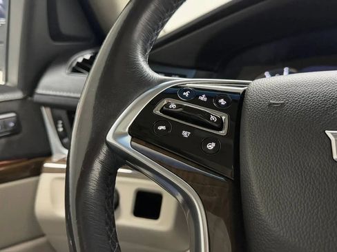 Used 2019 Cadillac Escalade Luxury RWD image 20