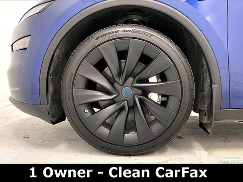 Used 2026 Tesla Model Y AWD image 9