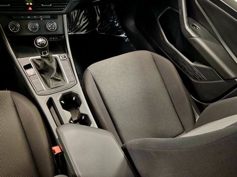 Used 2021 Volkswagen Jetta image 12