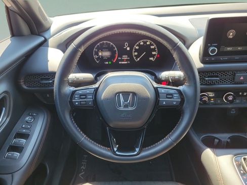 Used 2025 Honda HR-V Sport image 12