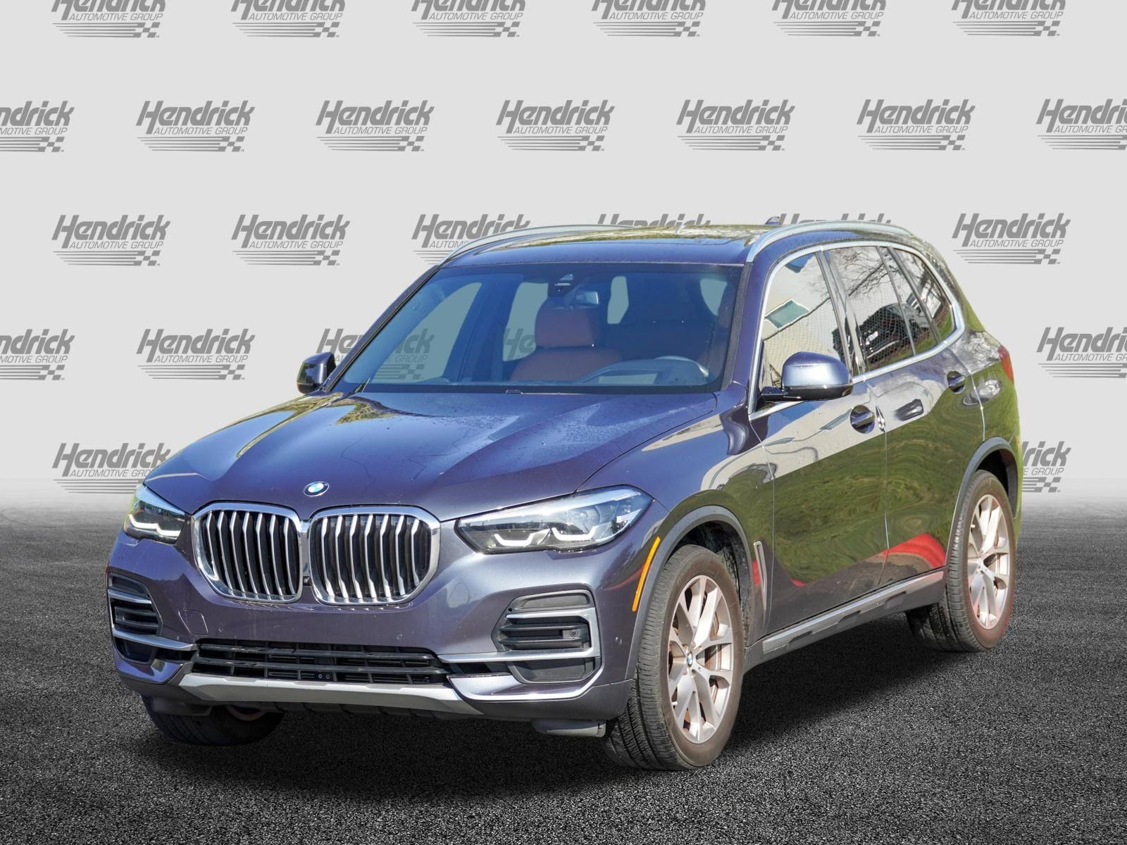 Used 2022 BMW X5 xDrive40i w/ Premium Package AWD/4WD image 5