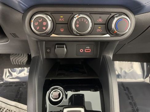 New 2025 Nissan Versa SV w/ Trunk Package image 31