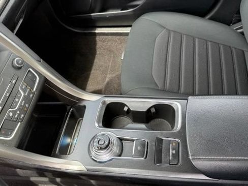 Used 2019 Ford Fusion SE FWD image 30