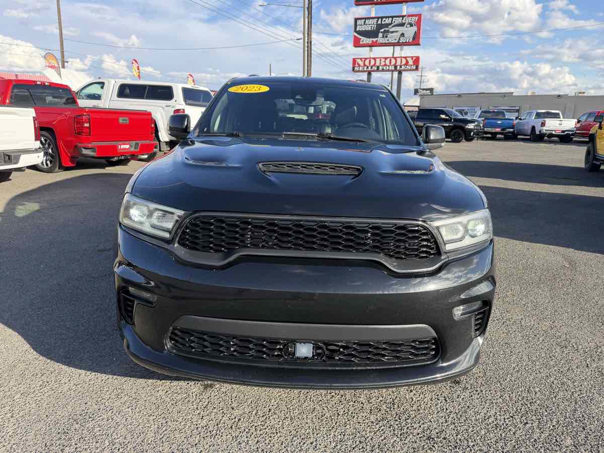 Used 2023 Dodge Durango GT w/ Blacktop Package AWD/4WD image 2