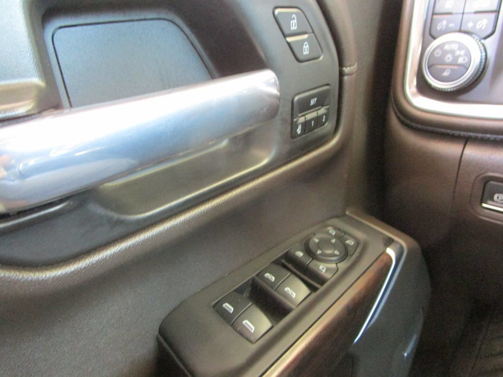 Used 2021 GMC Sierra 1500 SLT w/ SLT Convenience Package AWD/4WD image 48