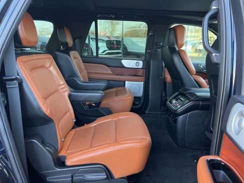 Used 2021 Lincoln Navigator L Reserve w/ Luxury Package image 21
