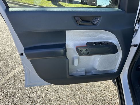 Used 2022 Ford Maverick XLT w/ XLT Luxury Package image 11