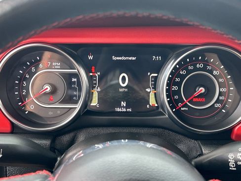 Used 2021 Jeep Wrangler Unlimited Rubicon AWD/4WD image 26