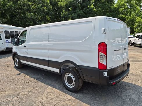 New 2026 Ford Transit 250 Low Roof w/ Load Area Protection Package RWD image 7