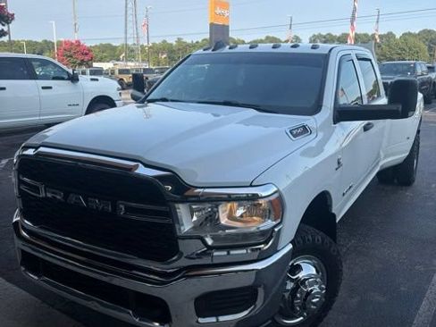Used 2021 RAM 3500 Tradesman w/ Chrome Appearance Group AWD/4WD image 2