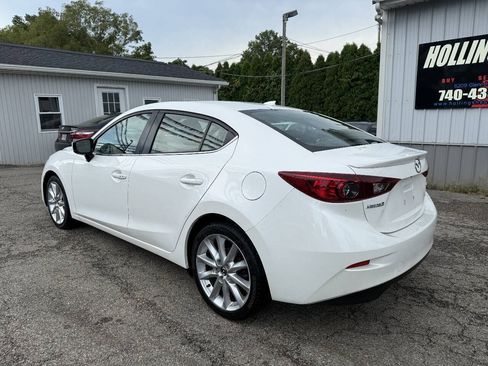 Used 2017 MAZDA MAZDA3 Touring w/ Popular Equipment Package FWD image 6