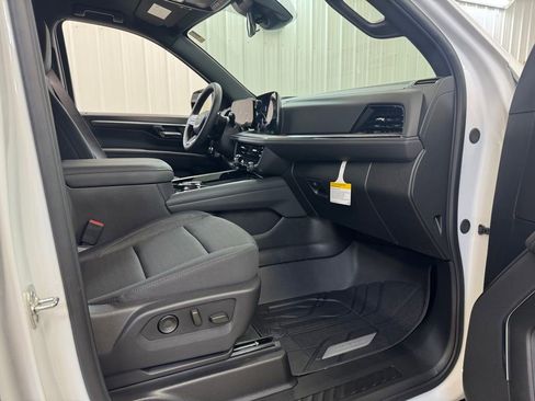 New 2026 Chevrolet Suburban LS AWD/4WD image 25