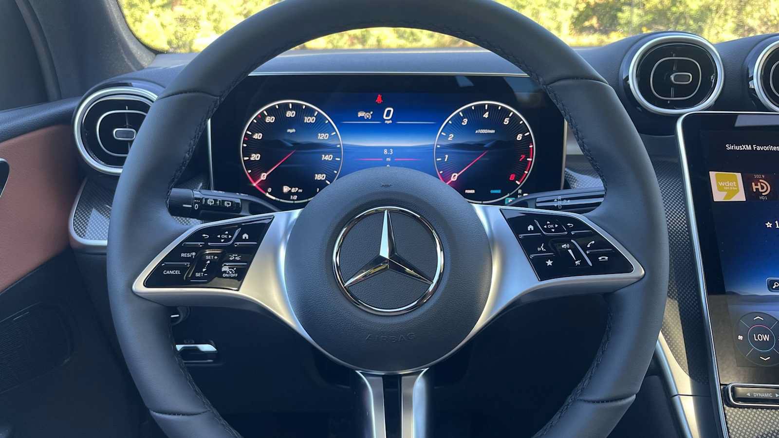 Used 2027 Mercedes-Benz GLC 300 4MATIC image 35
