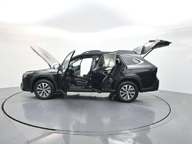 Used 2024 Subaru Outback Premium AWD/4WD image 30