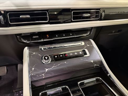 New 2025 Lincoln Aviator Black Label image 21