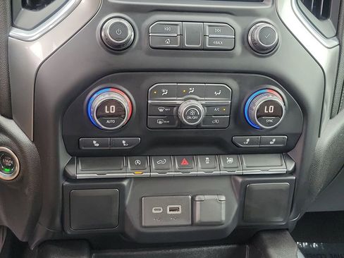 Used 2019 Chevrolet Silverado 1500 RST w/ All-Star Edition image 11