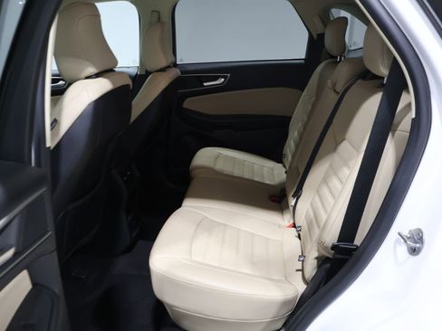 Used 2024 Ford Edge SEL image 18