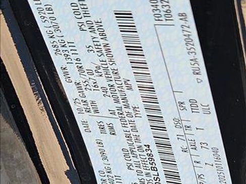 New 2025 Ford Bronco 4-Door image 17