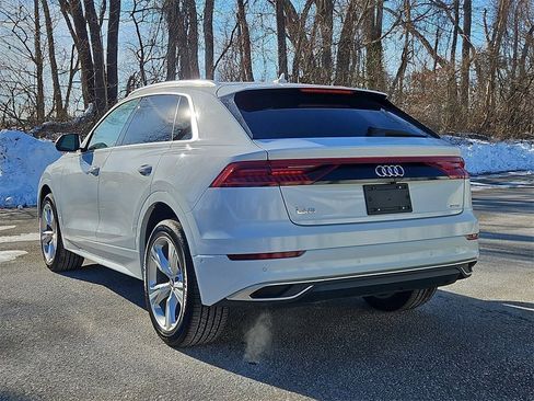 Used 2019 Audi Q8 Premium Plus w/ Premium Plus image 3