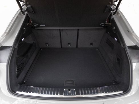 Certified 2026 Porsche Cayenne Coupe image 30