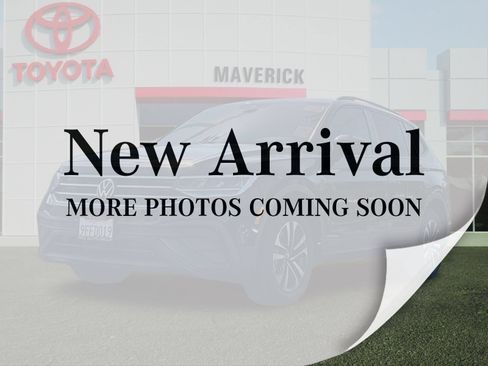 Used 2023 Volkswagen Tiguan S w/ Driver Assistance Package FWD image 1