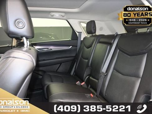 Used 2017 Cadillac XT5 Premium Luxury w/ Driver Assist Package FWD image 11