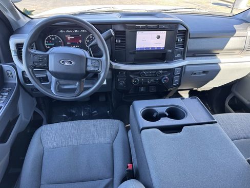 Used 2024 Ford F250 XLT image 5