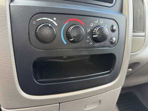 Used 2005 Dodge Ram 2500 Truck SLT AWD/4WD image 29