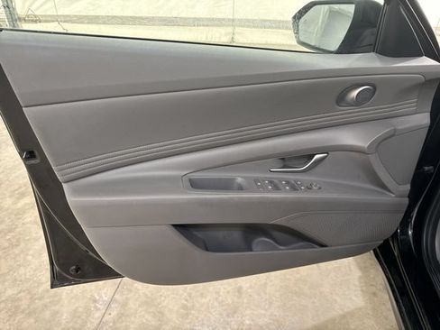 Used 2023 Hyundai Elantra SEL w/ Convenience Package FWD image 21