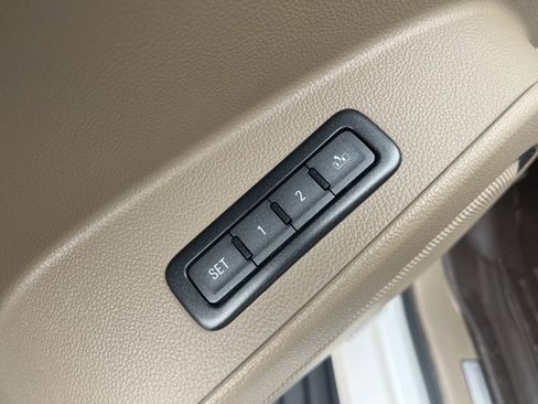 Used 2017 Chevrolet Suburban Premier image 13