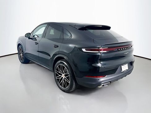 Certified 2026 Porsche Cayenne Coupe AWD/4WD image 3