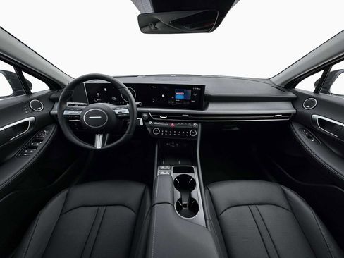 New 2026 Hyundai Sonata Limited FWD image 13