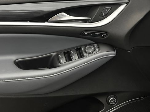 Used 2020 Buick Enclave Premium w/ Surround and Sites Package FWD image 18