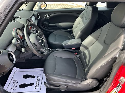 Used 2013 MINI Cooper Convertible image 11