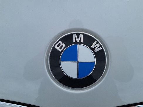 Used 2019 BMW 330i xDrive Sedan w/ Premium Package image 38