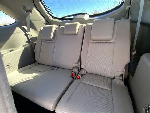 Used 2019 Toyota Highlander LE image 20