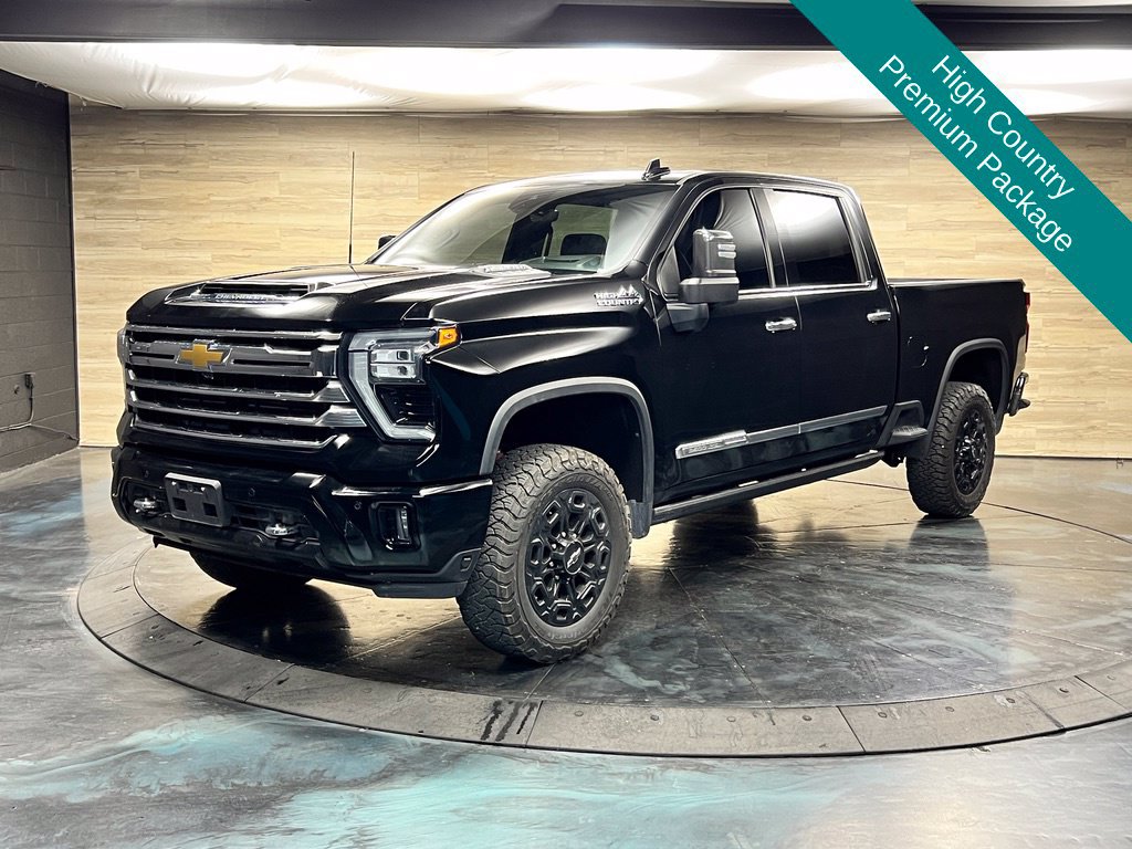 Used 2024 Chevrolet Silverado 3500 High Country w/ High Country Premium Package AWD/4WD image 5