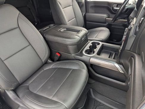 Used 2022 Chevrolet Silverado 2500 LTZ w/ LTZ Convenience Package image 10