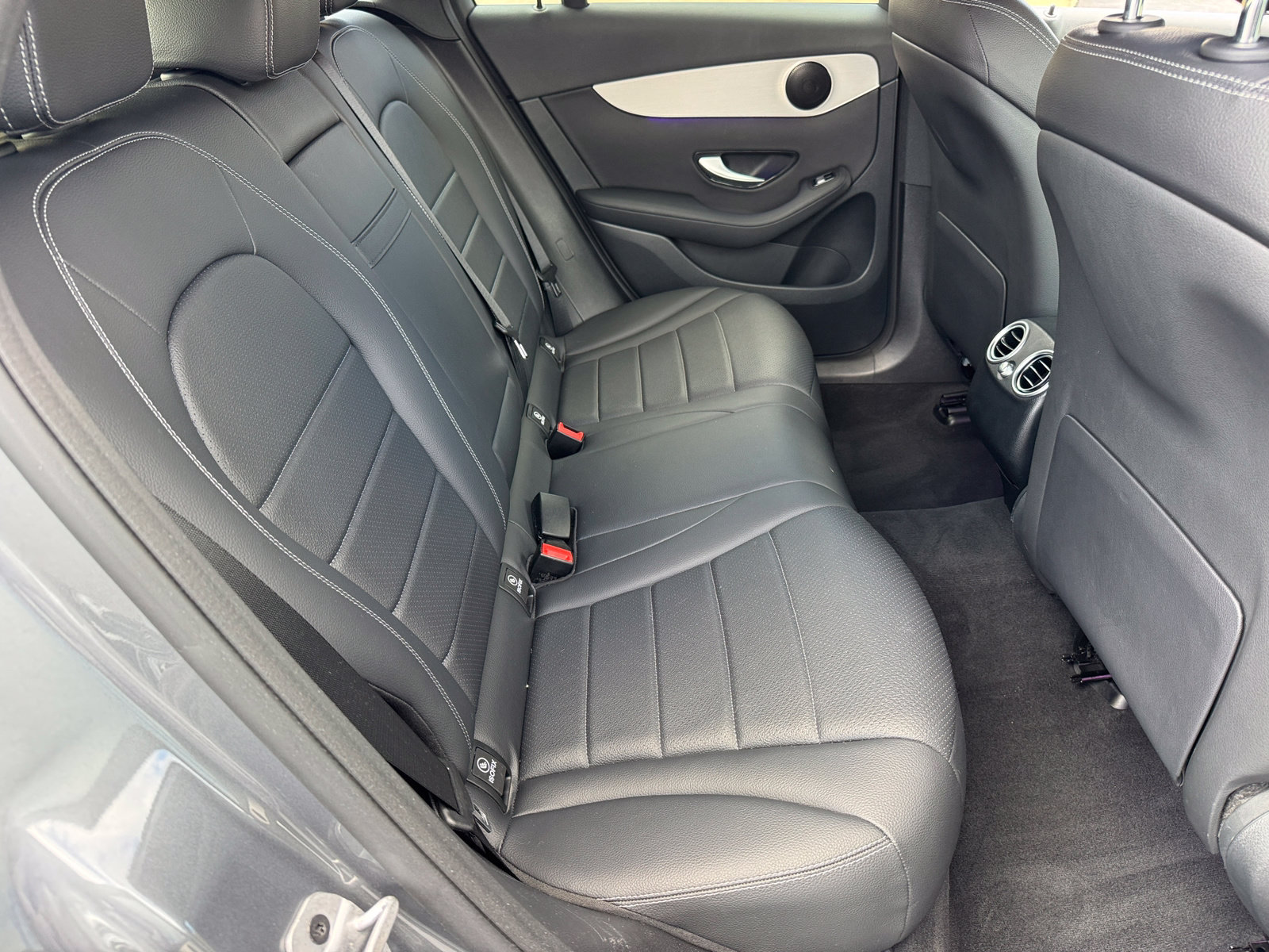 Used 2022 Mercedes-Benz GLC 300 image 9