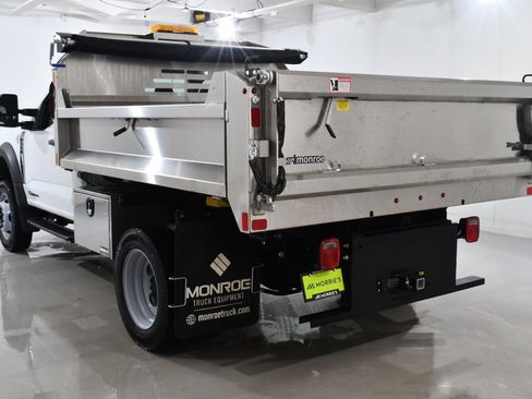 New 2025 Ford F550 4x4 Regular Cab Super Duty image 4